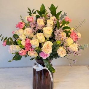 Florero Rosas y Claveles